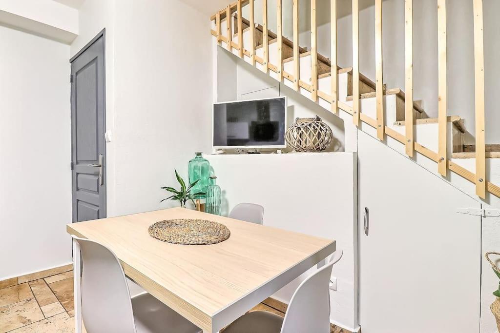 La Maison Fayard - 3 Pers - Centre Clim Wifi Cosy Garage Holiday home Saint-Gilles (Gard)
